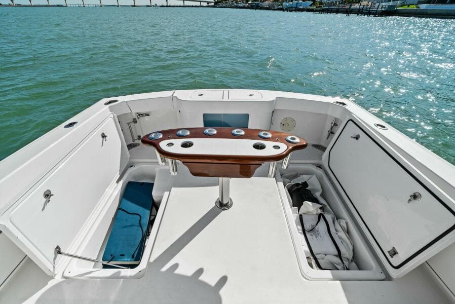 2017 Bertram 35 Flybridge