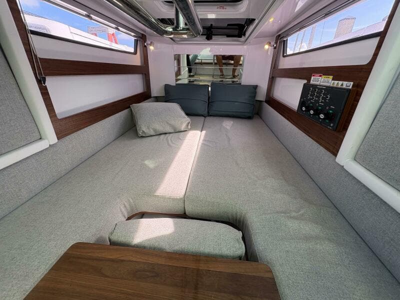 2022 Axopar 28 Cabin - Photo 28