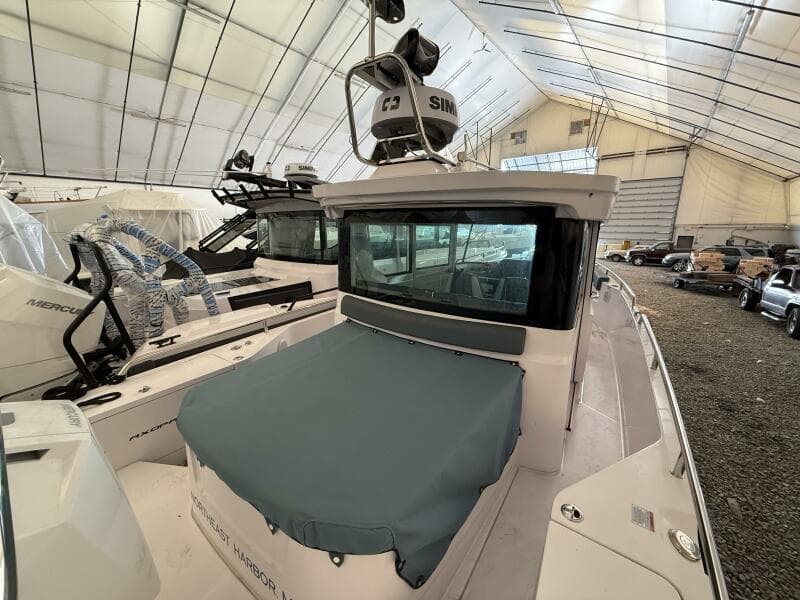 2022 Axopar 28 Cabin - Photo 11