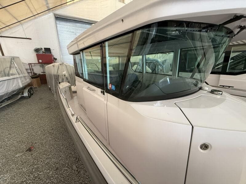 2022 Axopar 28 Cabin - Photo 17