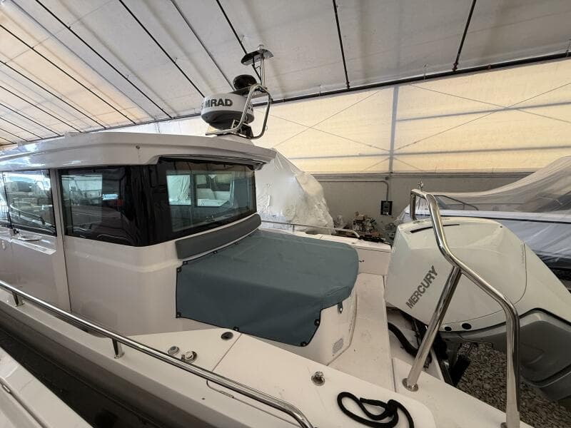 2022 Axopar 28 Cabin - Photo 12