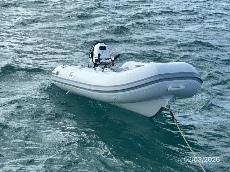 54' Jeanneau tender2