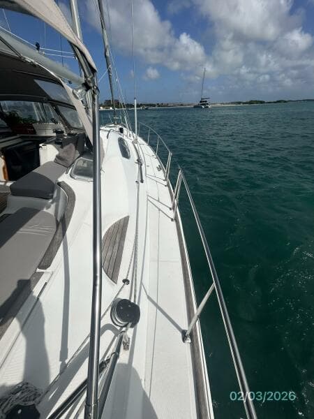 54' Jeanneau starboard side deck