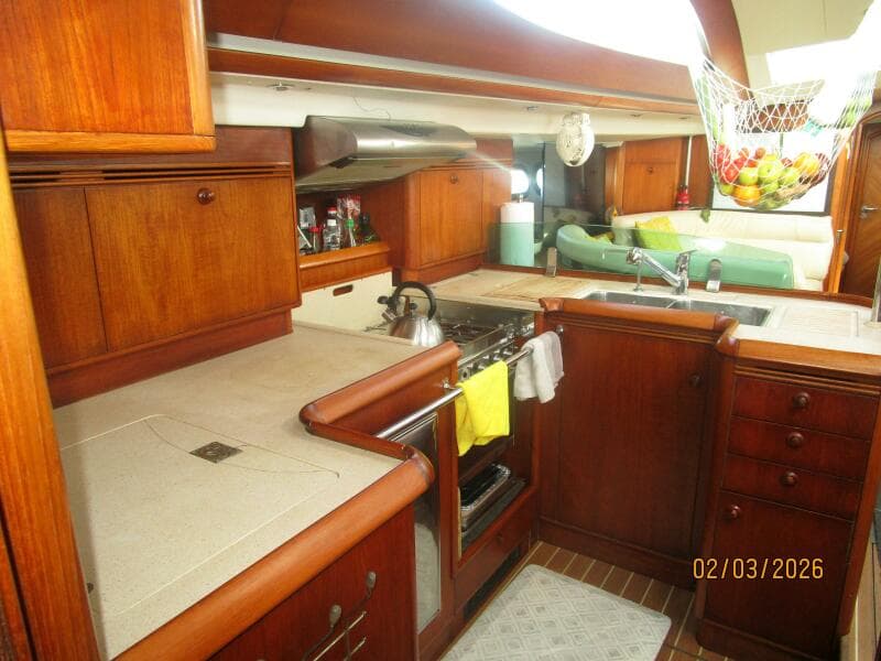 54' Jeanneau galley3