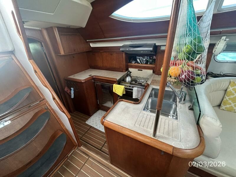 54' Jeanneau galley1