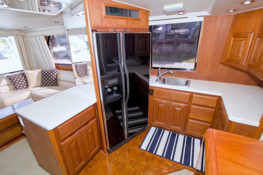 1990 Viking 53 Convertible