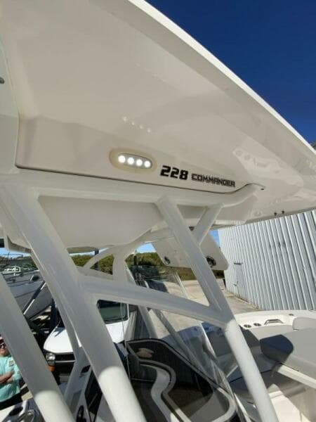 2022 Sea Fox 228 Commander