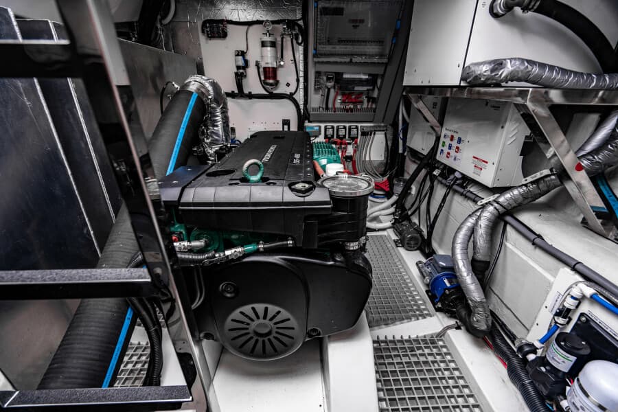 2024 Aquila 54 Yacht