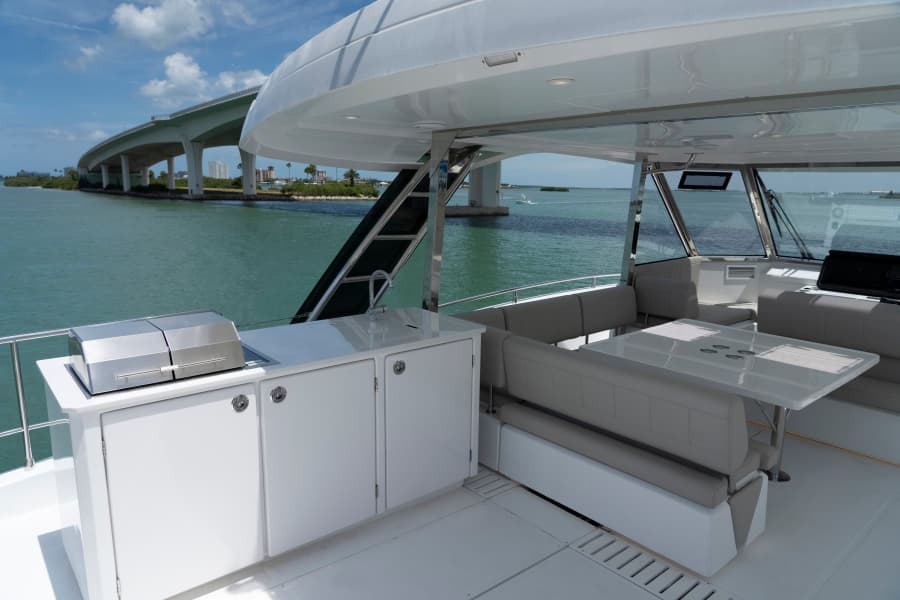 2024 Aquila 54 Yacht