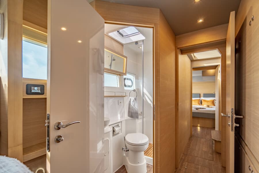 2024 Aquila 54 Yacht