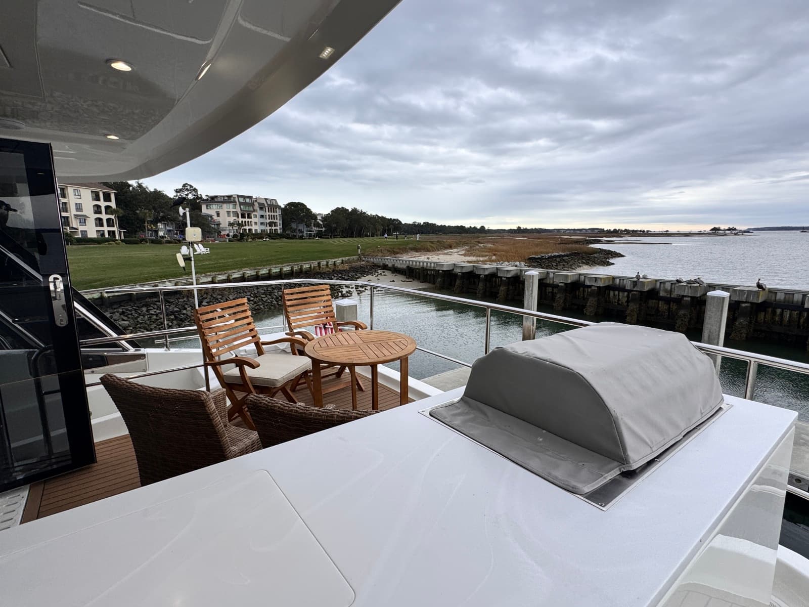 2024 Aquila 54 Yacht