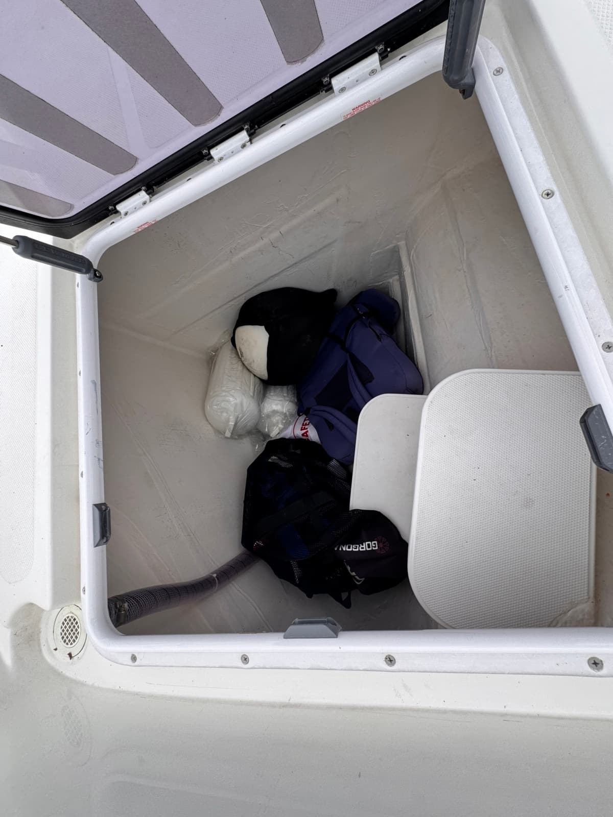 2024 Aquila 54 Yacht