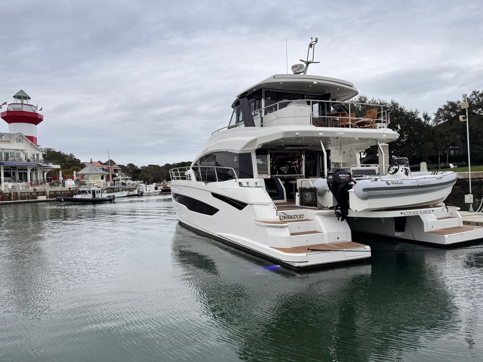 2024 Aquila 54 Yacht