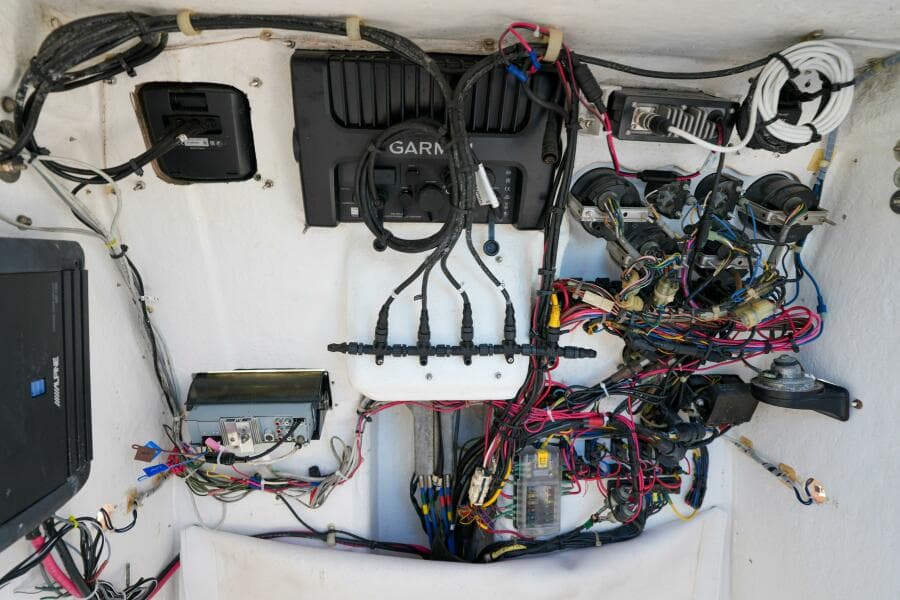 2002 Stamas 270 Tarpon