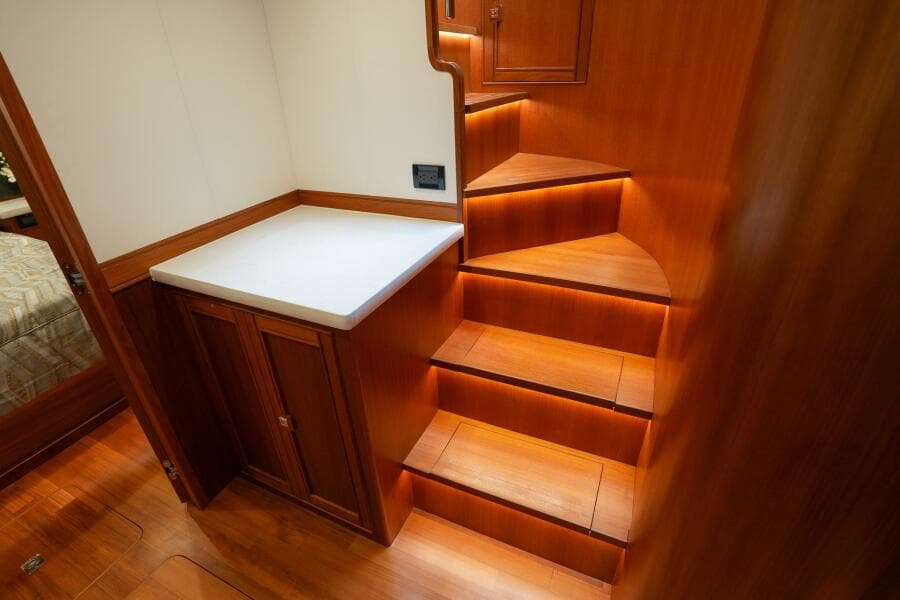 2022 Marlow Explorer 62E-CB