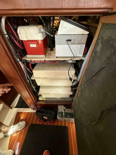 1991 Hunter Passage 42 - Photo 20