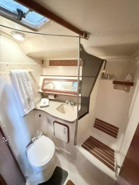 1991 Hunter Passage 42 - Photo 8