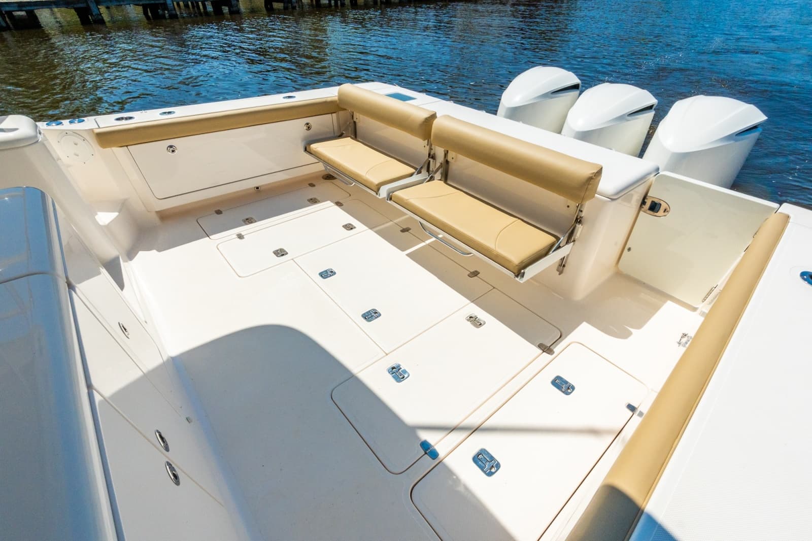 2016 Pursuit OS 385 Offshore - Photo 16