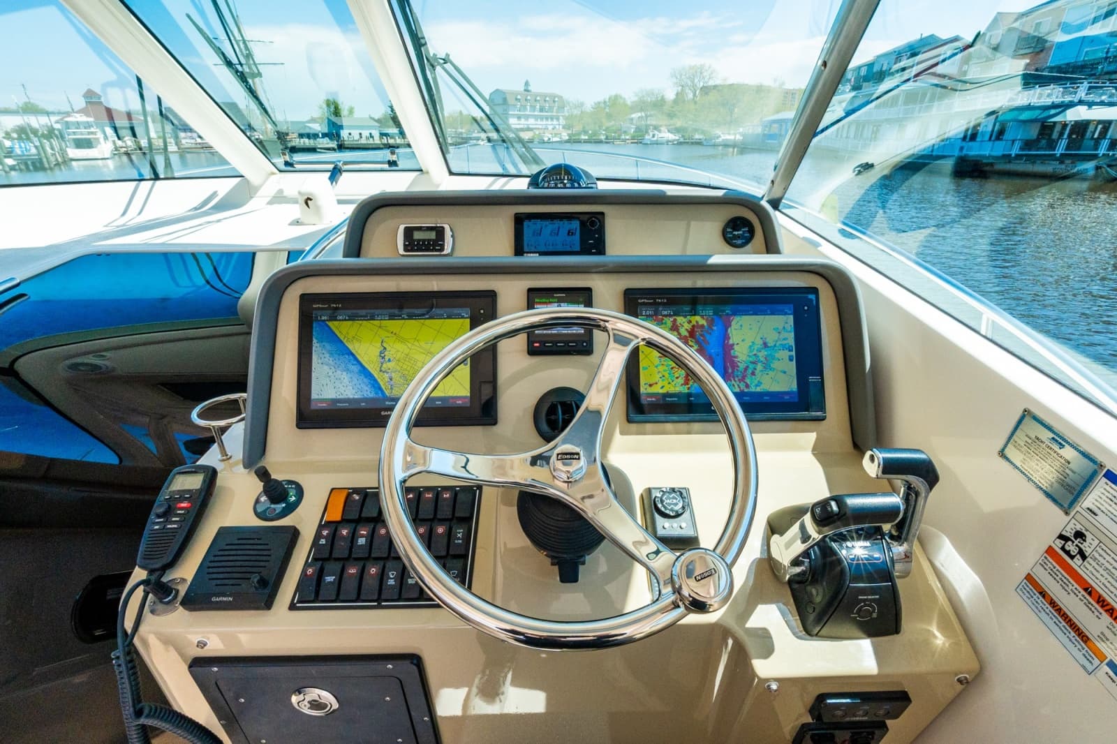 2016 Pursuit OS 385 Offshore - Photo 7