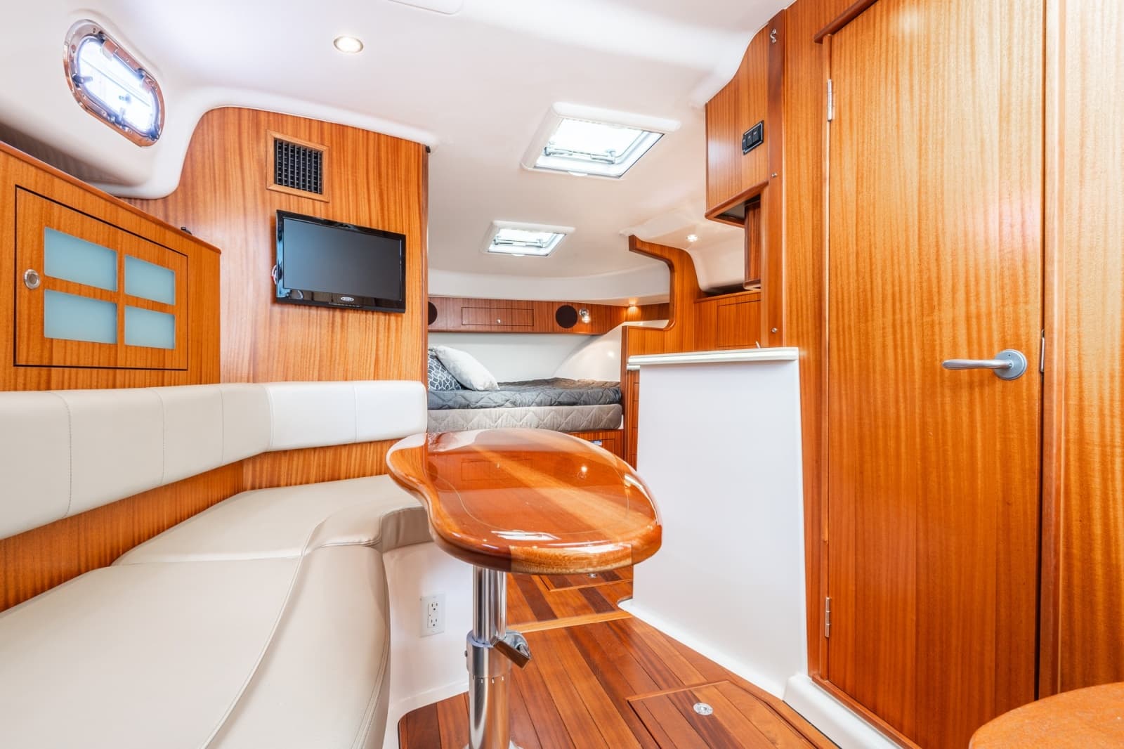 2016 Pursuit OS 385 Offshore - Photo 20