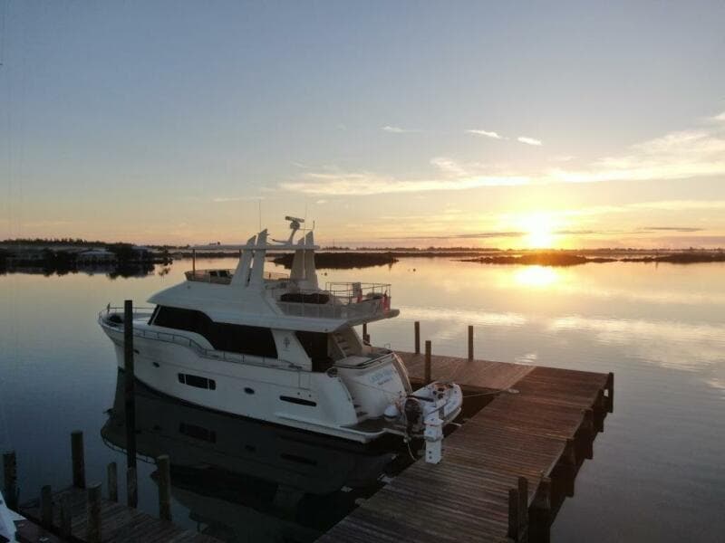 Outer Reef 62 SOUTH  PAWS - Exterior 