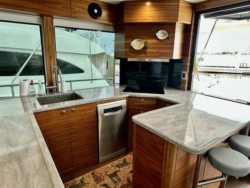 Outer Reef 62 SOUTH  PAWS - Galley