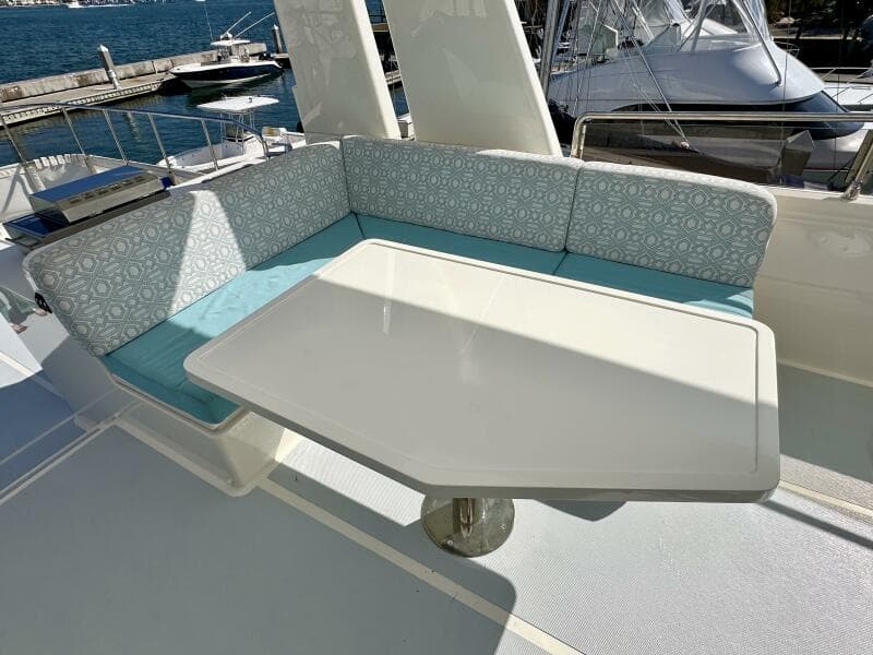 Outer Reef 62 SOUTH  PAWS - Flybridge