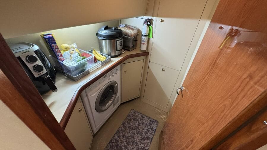 Laundry Utility Room