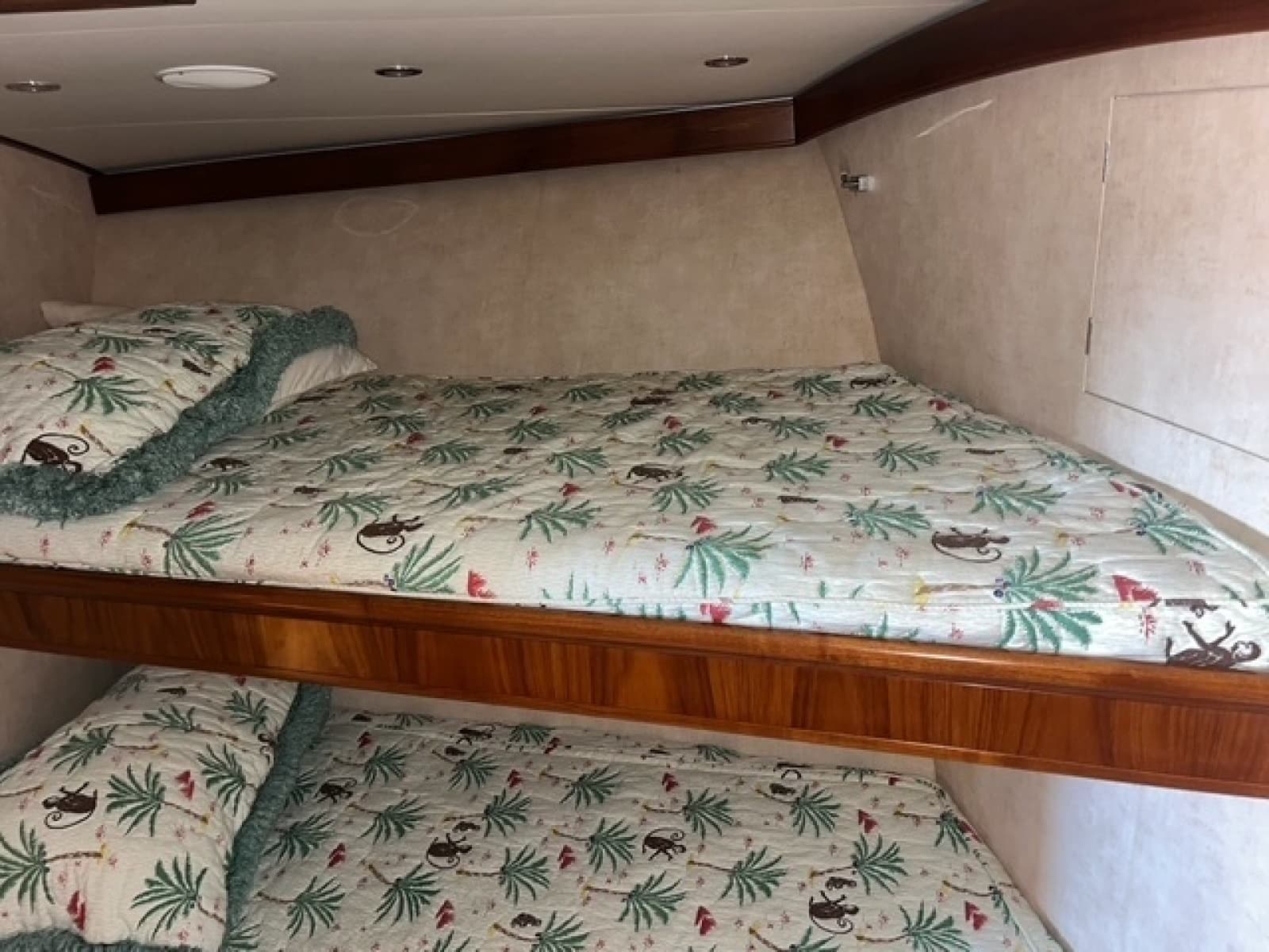 Rybovich 60 SIBONEY - Guest Stateroom Forward