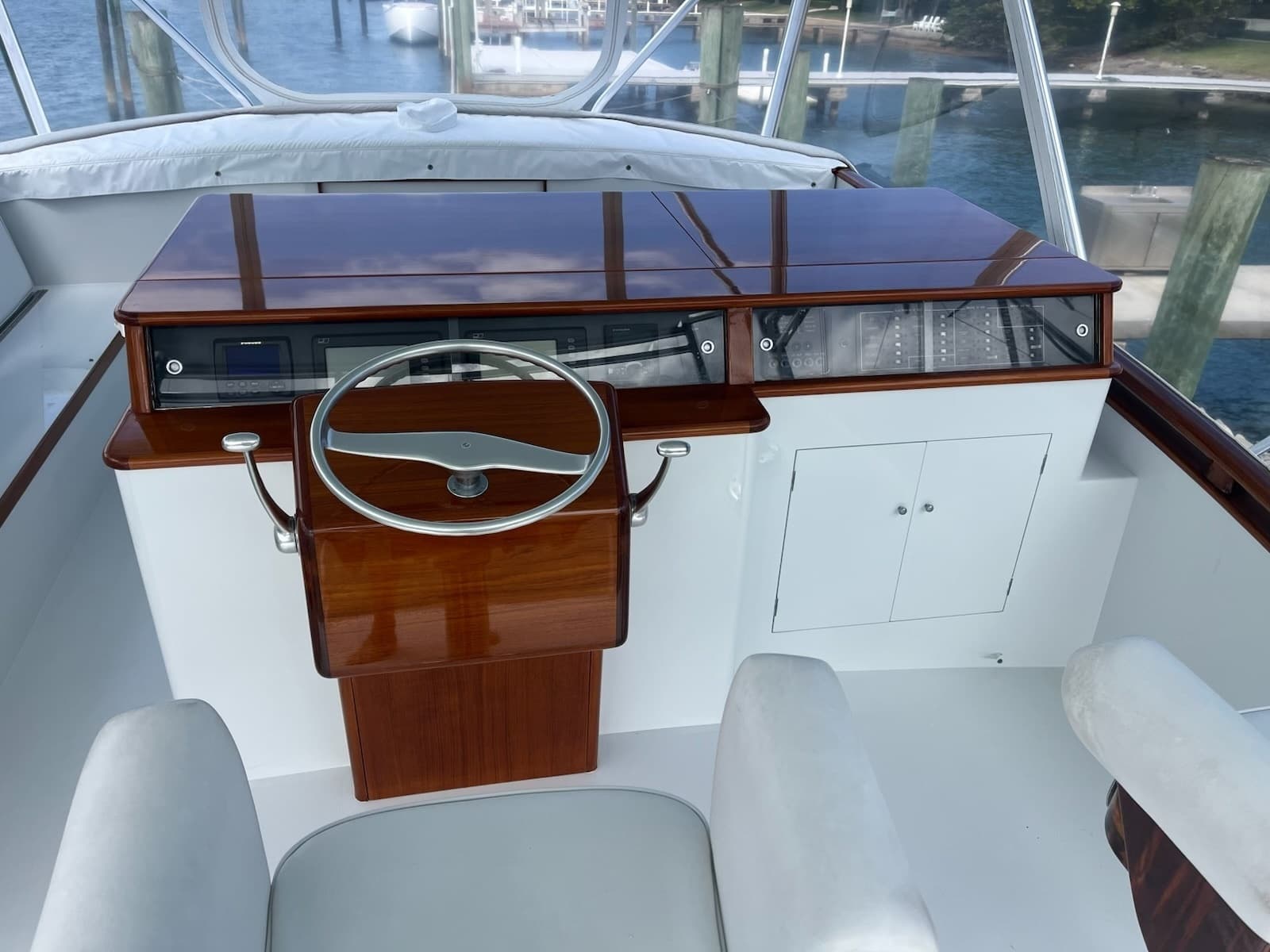 Rybovich 60 SIBONEY - Helm