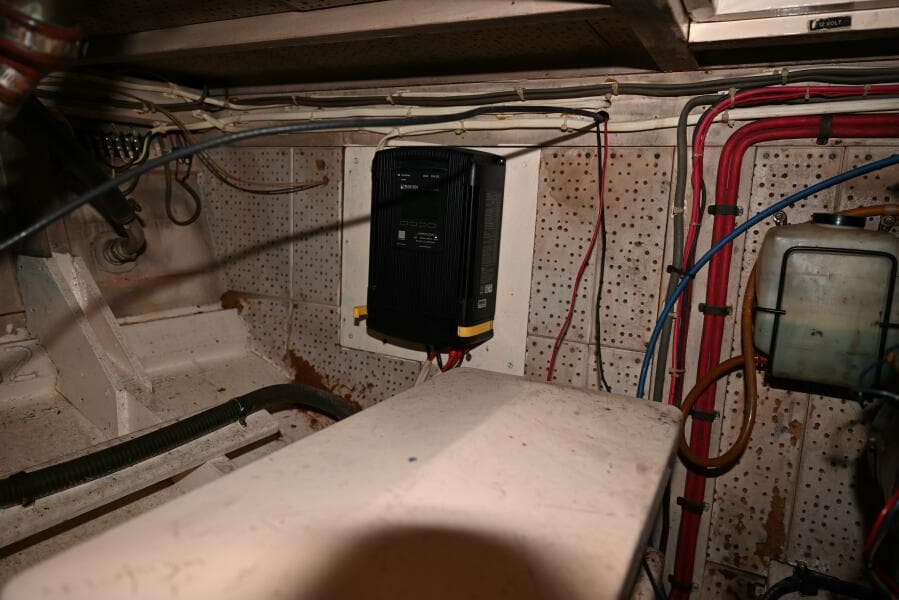 1970 Grand Banks Flybridge Trawler