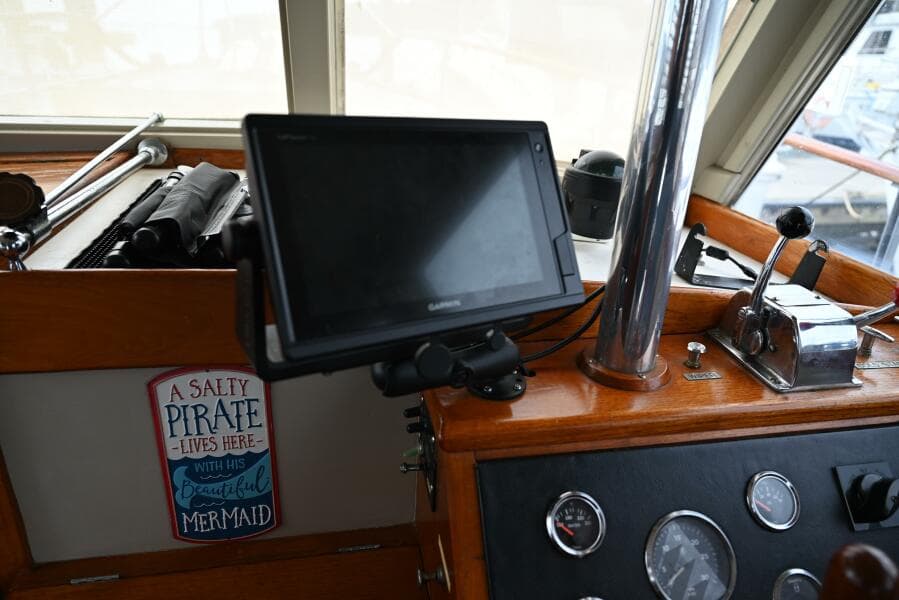 1970 Grand Banks Flybridge Trawler
