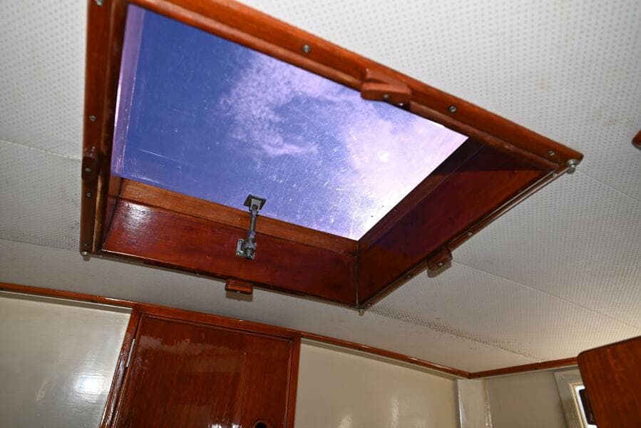 1970 Grand Banks Flybridge Trawler