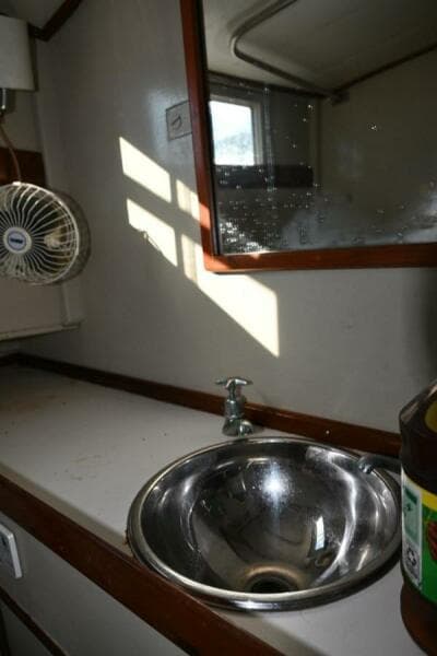 1970 Grand Banks Flybridge Trawler