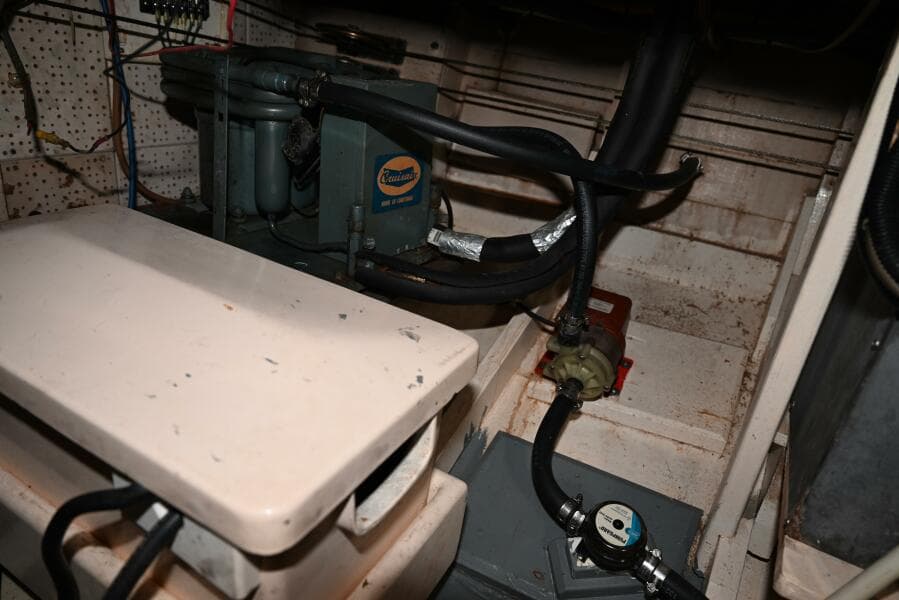 1970 Grand Banks Flybridge Trawler