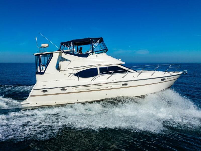 1999 Maxum 4100 SCA Motor Yacht