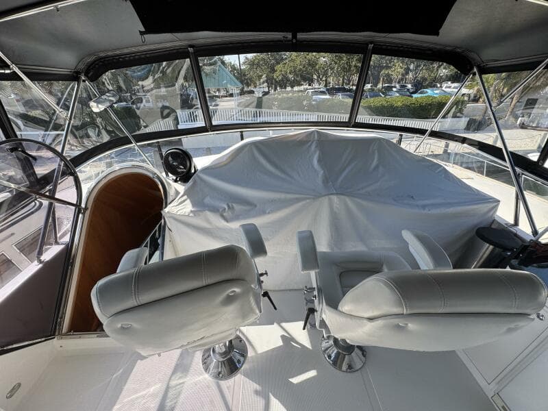 2004 Altima 55 Pilothouse