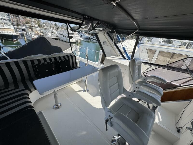 2004 Altima 55 Pilothouse