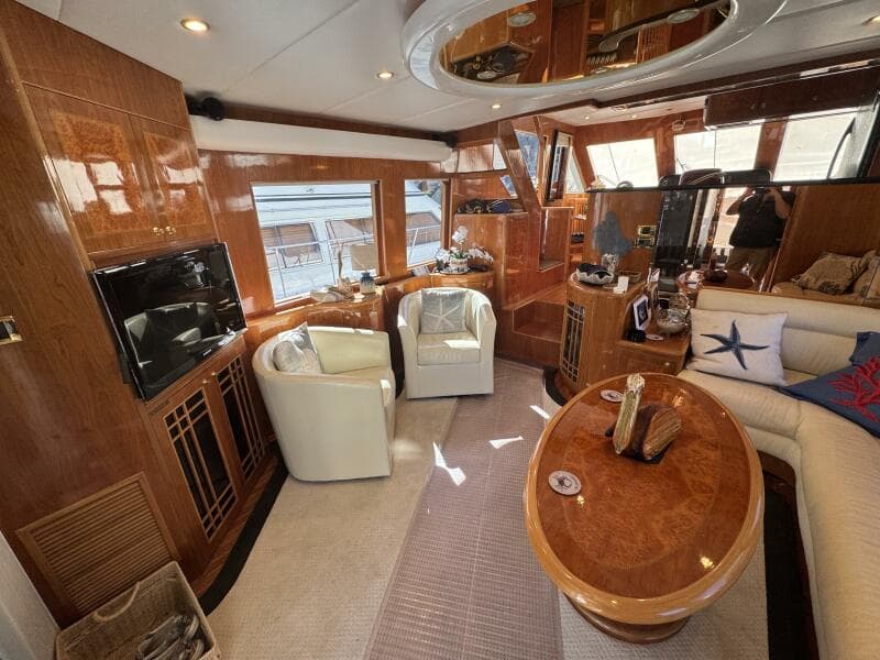 2004 Altima 55 Pilothouse