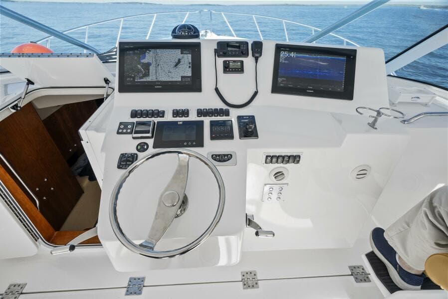 Albemarle 41 Salt Lick - Exterior Helm