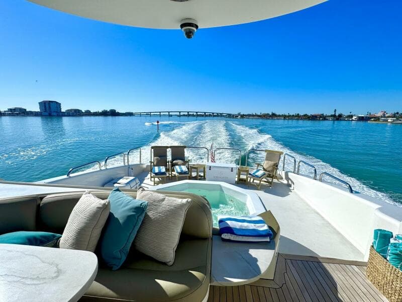 2001 Lazzara Yachts 94 Motor Yacht