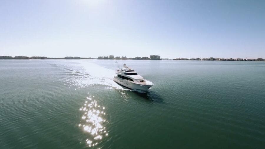 2001 Lazzara Yachts 94 Motor Yacht