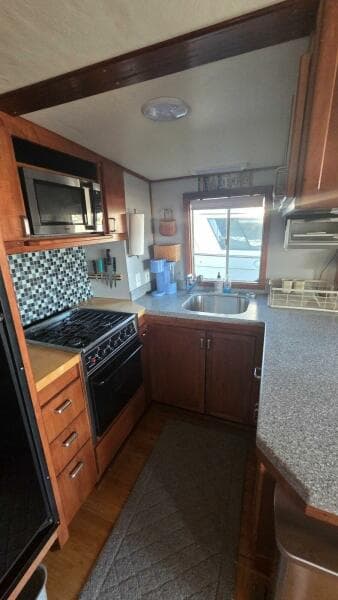 2004 Pilgrim Progress Mark II 42