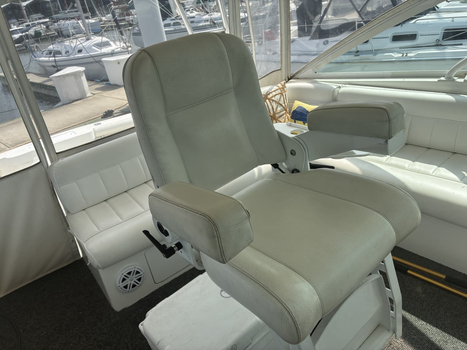 2000 Cabo 45 Express - Photo 61