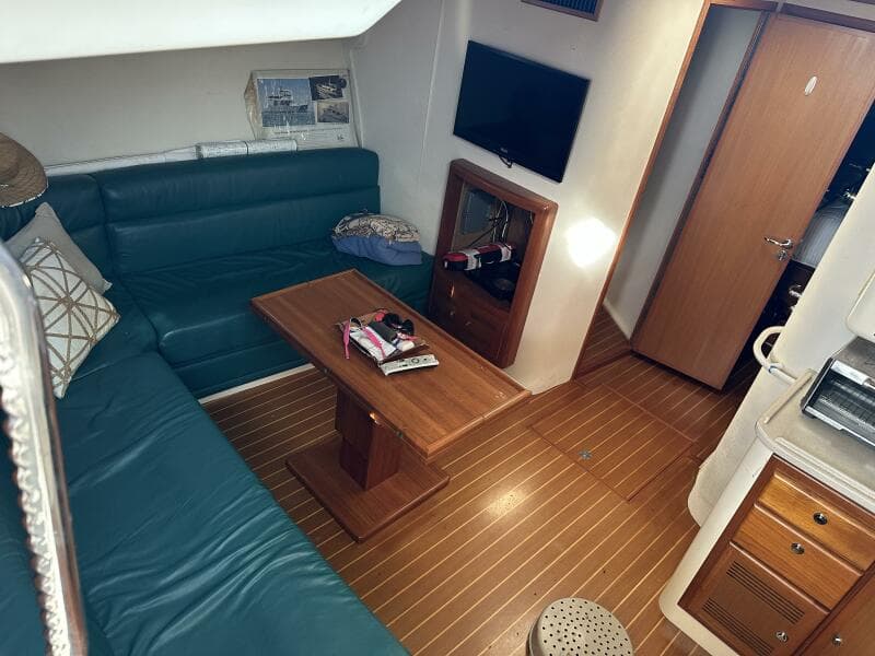 2000 Cabo 45 Express