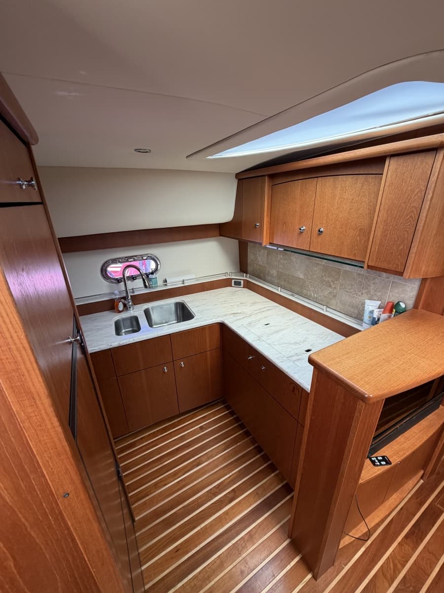 2013 Tiara Yachts 4500 Sovran - Photo 7