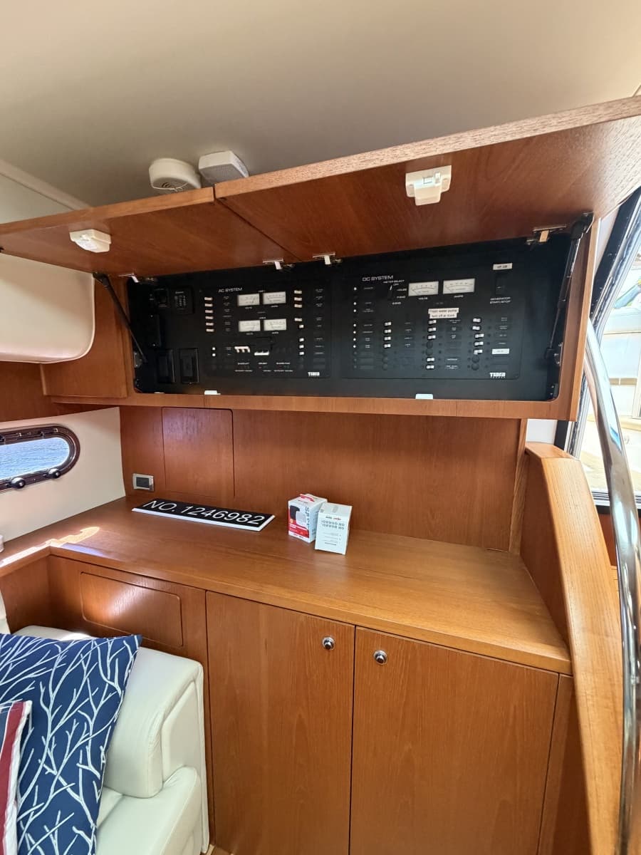 2013 Tiara Yachts 4500 Sovran - Photo 11