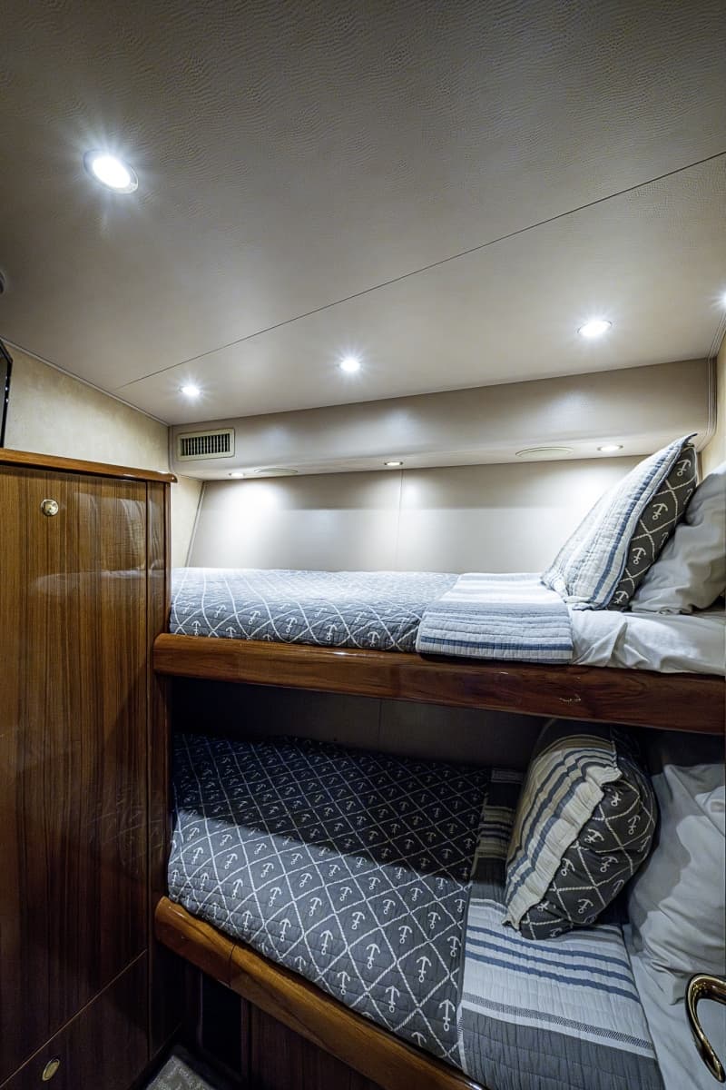 2007 Viking 64 Convertible - Photo 87