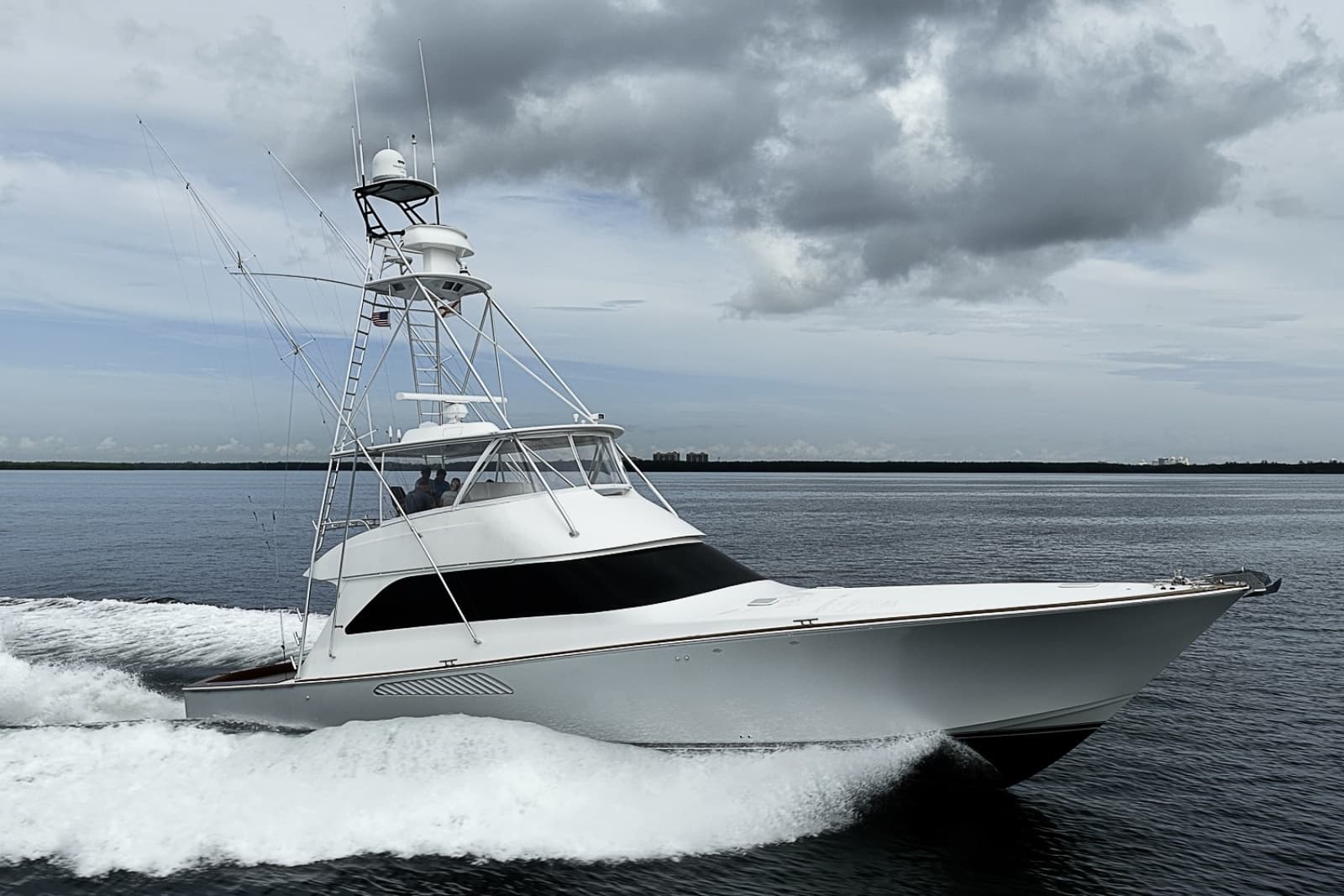 2007 Viking 64 Convertible - Photo 103