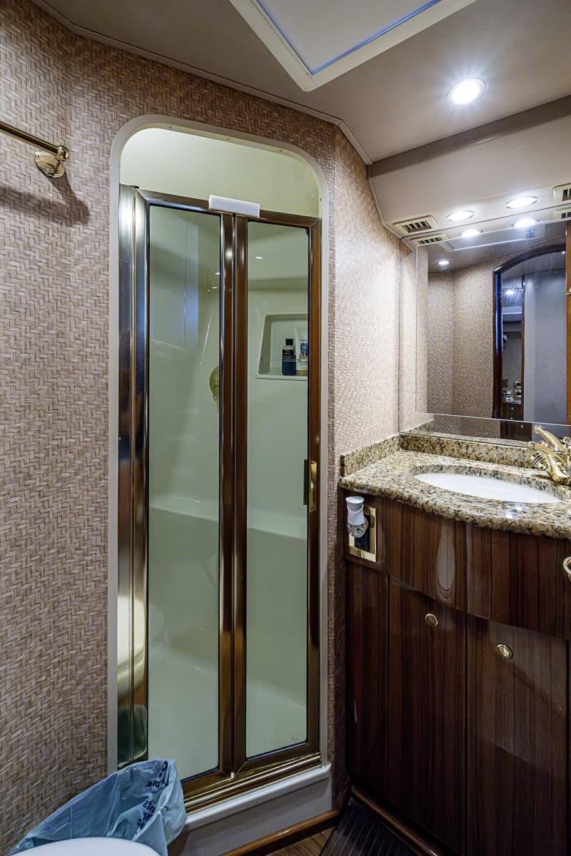 2007 Viking 64 Convertible - Photo 85